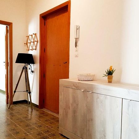 Family Apartment On The Beach Алгеро Екстериор снимка
